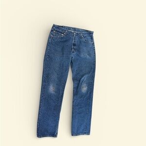 501 Levis Men Jeans 36X34 size is wrong more like 33-34 waist.
